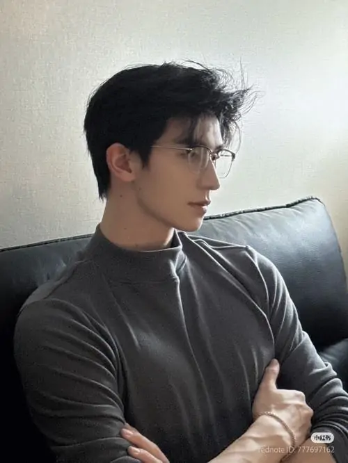 99 Hình Ảnh Tổng Tài Lạnh Lùng Bá Đạo với gương mặt sắc lạnh khí chất lãnh đạo siêu ngầu