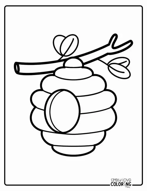 In trang tập tô màu chiếc tổ treo lủng lẳng trên cành cây với chú ong nhỏ đang bay ra từ cấu trúc hình lục giác đầy tinh xảo.