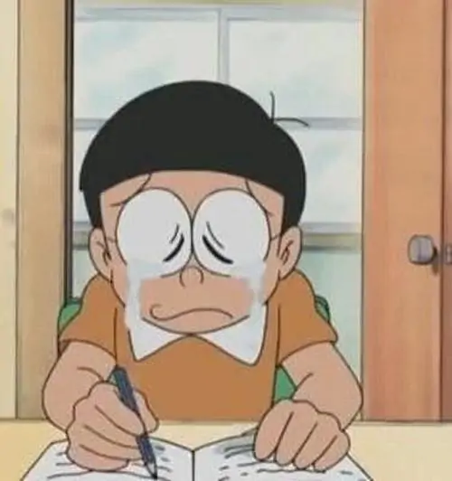 Nobita lén nhìn túi thần kỳ của Doraemon với đôi mắt sáng rực, khuôn mặt háo hức gợi đúng thói mượn đồ không trả