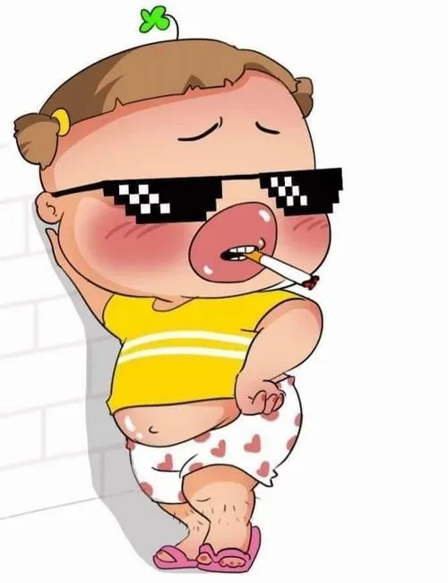 Em bé đội kính đen mặc áo vàng ngậm kẹo, dáng đứng tự tin trên nền trắng làm biểu cảm ngầu lòi trở nên cực bựa