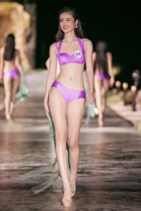 Anh Hoa hau Y Nhi mac bikini moi nhat voi dang cao eo thon 3