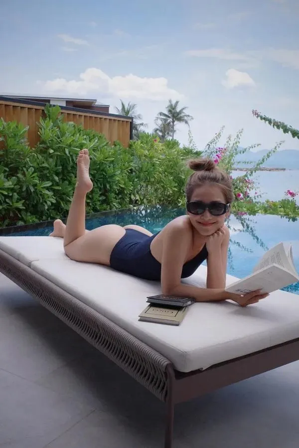Anh Kha Ngan mac bikini sexy mang vibe bien nang dong 11