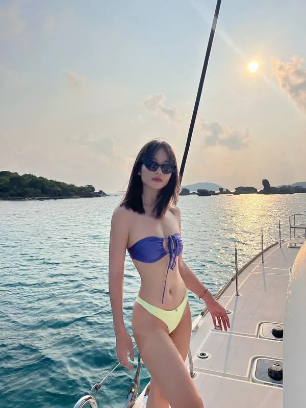 Anh Kha Ngan mac bikini sexy mang vibe bien nang dong 6