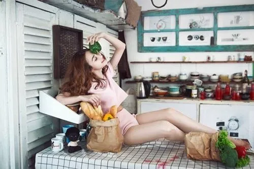 Anh Ngan Khanh mac bikini sexy khoe dang thanh thoat tren du thuyen bien xanh sang chanh 6