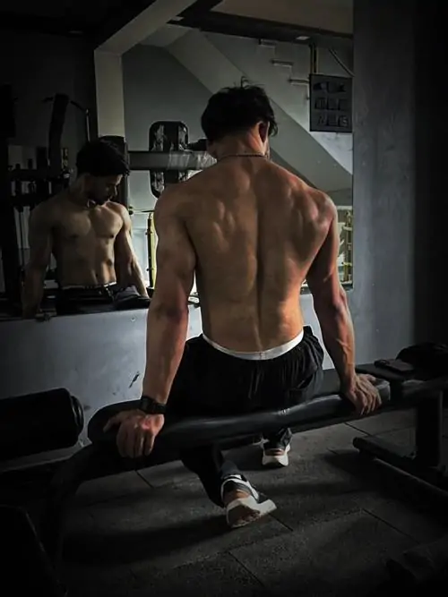 Anh trai tap gym dep danh cho ai me ve nam tinh khoe khoan va phong cach the thao truong thanh 5