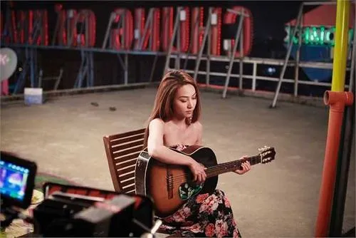 Bo anh Ngan Khanh mac bikini quyen ru voi than thai ngoc nu tre trung day cuon hut 3