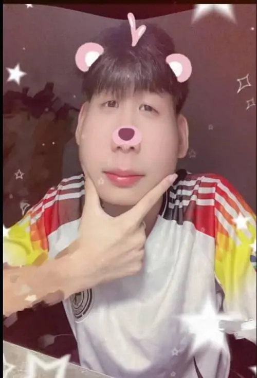 Bo anh trai 2014 ghi lai khoanh khac trong treo voi dong phuc gon gang va anh mat lanh loi 3