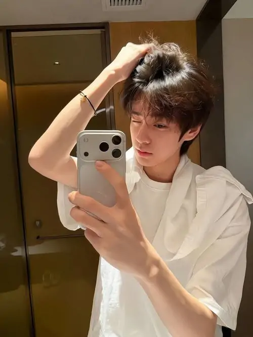 Bo suu tap hinh trai dep k6 noi bat nho goc nghieng cuon nu cuoi hien va style tre trung 12