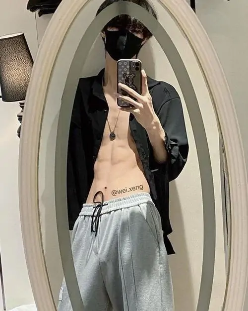 Hinh Anh nam than co bap khoe ranh bung v line bo vai rong va ve dep nam tinh day ky luat 25