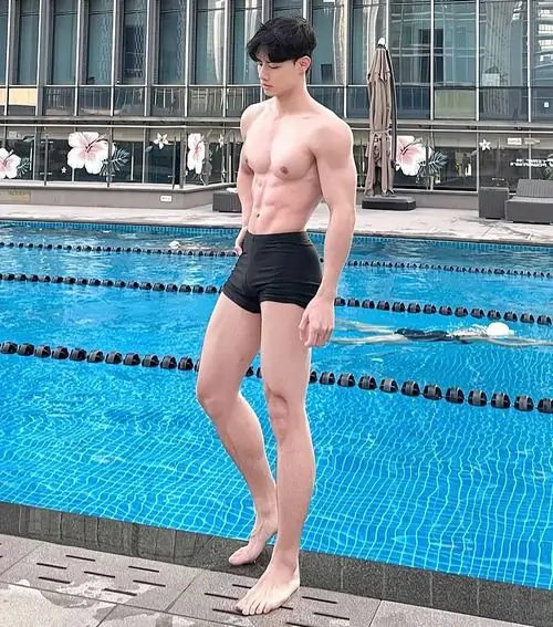 Hinh Anh nam than co bap khoe ranh bung v line bo vai rong va ve dep nam tinh day ky luat 3