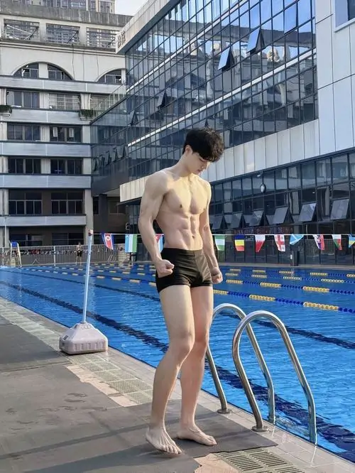 Hinh Anh nam than co bap khoe ranh bung v line bo vai rong va ve dep nam tinh day ky luat 4