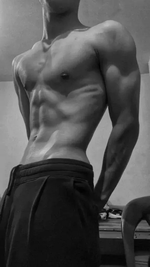 Hinh anh trai dep 6 mui Viet Nam danh cho nguoi thich ngam body san chac va than thai nam tinh 12