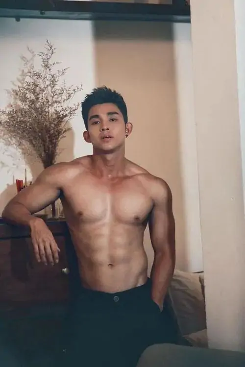 Hinh anh trai dep 6 mui Viet Nam danh cho nguoi thich ngam body san chac va than thai nam tinh 2