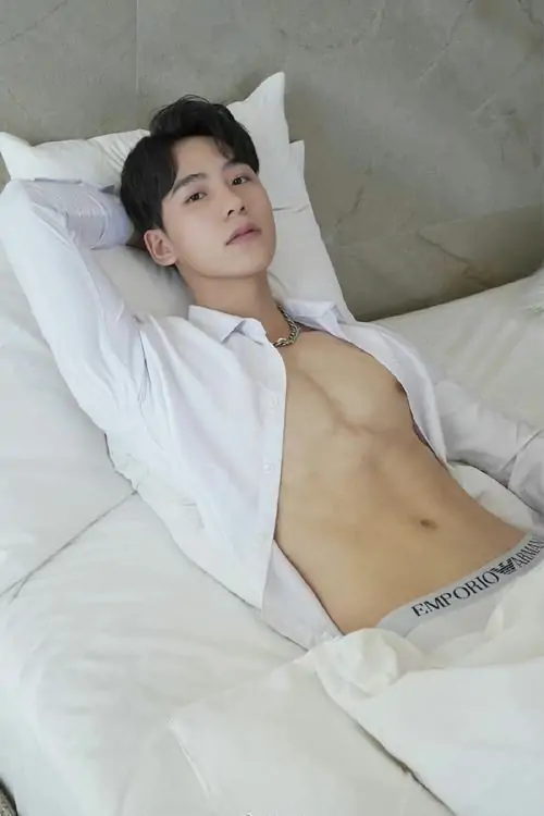 Hinh anh trai dep 6 mui Viet Nam danh cho nguoi thich ngam body san chac va than thai nam tinh 22