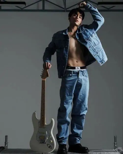 Hinh anh trai dep 6 mui Viet Nam danh cho nguoi thich ngam body san chac va than thai nam tinh 7