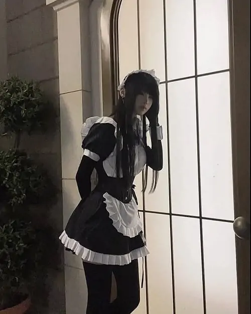 Hinh gai xinh phong cach maid mang ve dep Kawaii trang phuc chin chu va bieu cam dang yeu 6