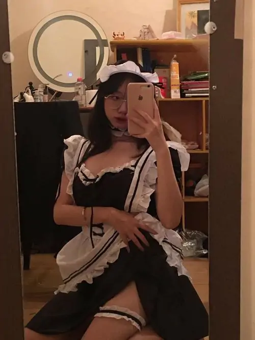 Hinh gai xinh phong cach maid mang ve dep Kawaii trang phuc chin chu va bieu cam dang yeu 7