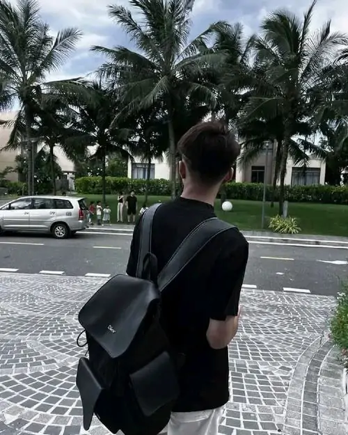 Kham pha anh trai dep 2006 voi mai toc bong guong mat sang va bieu cam rat de men 10