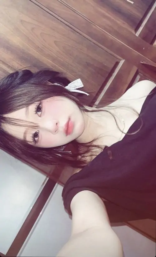 Loat Anh con gai trong sang phong cach Han Quoc bieu cam chu mo dang yeu khien nguoi xem tan chay 15