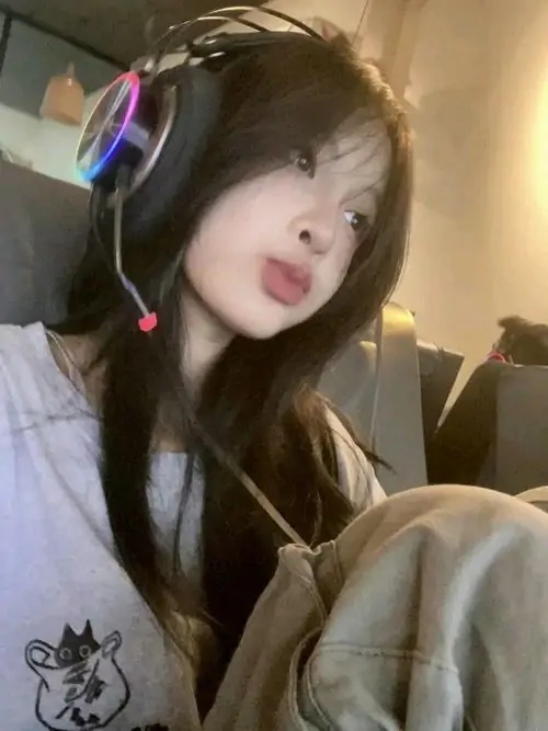 Loat Anh con gai trong sang phong cach Han Quoc bieu cam chu mo dang yeu khien nguoi xem tan chay 22