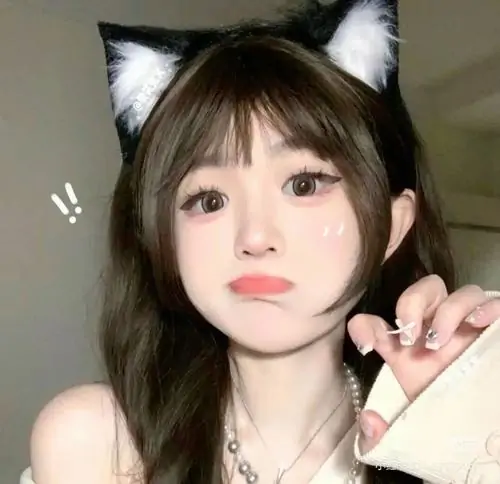 Ngam anh gai xinh cute keo ngot voi vay hoa nhi phu kien toc va boi canh cong vien 1