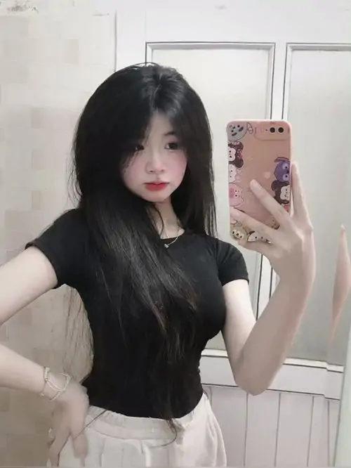 Ngam anh gai xinh cute keo ngot voi vay hoa nhi phu kien toc va boi canh cong vien 5