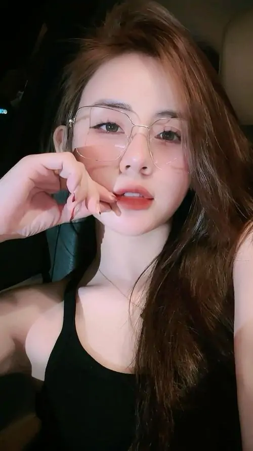 Ngam anh gai xinh nhat the gioi khien phai manh me man boi than thai tu tin va nu cuoi rang ro 10