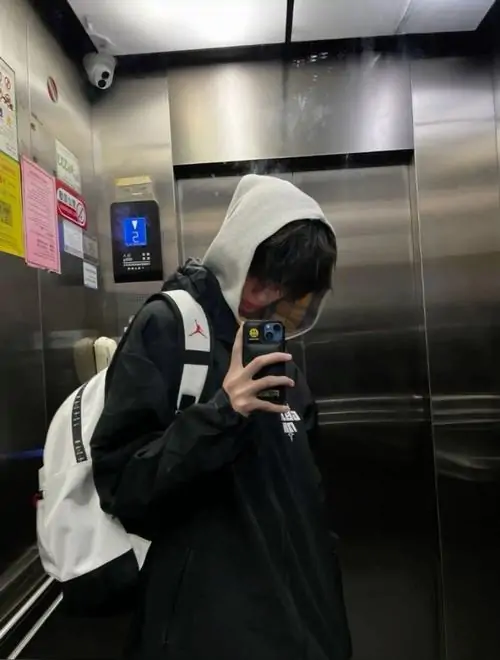 Ngam anh trai dep 2k5 visual sang phong cach co gu va than thai nam tinh nhe 2