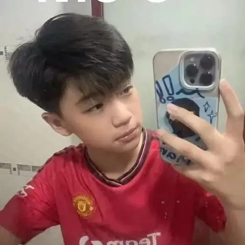 Ngam nhin trai Viet Nam 14 tuoi so huu khuon mat sang sua va phong thai tu tin 5