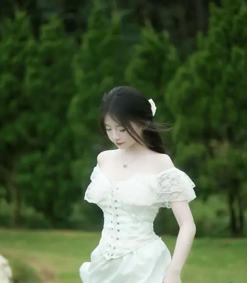 Tai anh gai xinh cute lam hinh nen dien thoai tong mau sang am va than thai nang tho 5