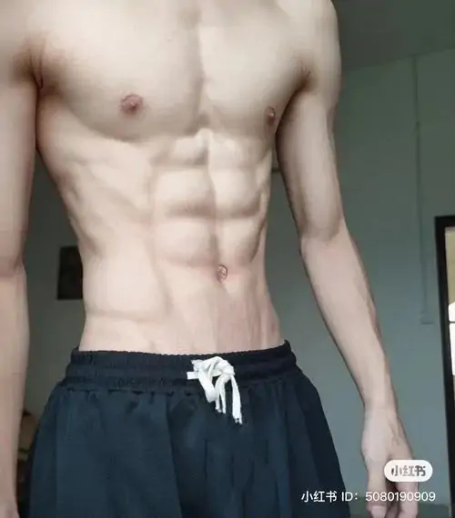 Tong hop Anh trai 6 mui bung cuon hut co bung doi xung eo thon nam gioi va goc nghieng than thanh 9