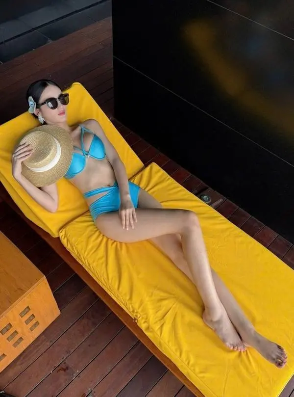 Tong hop anh Hoa hau Y Nhi mac bikini ro net thanh lich 7