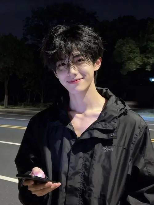 Tong hop anh trai dep 2k5 noi bat nho goc nghieng dep outfit gon va than thai tu tin 14