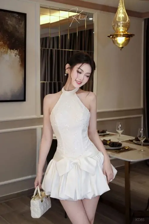 Tuyen tap anh nguoi dep mac vay trang ngan voi phom xoe mem bo vai gon va than thai cuon hut 9