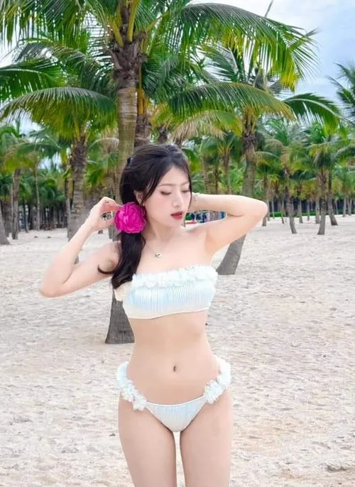 bo anh bikini hai manh day cuon hut 2