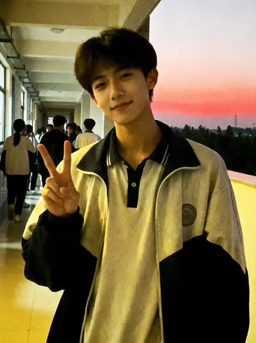 bo suu tap anh nam sinh thanh xuan vuon truong 13