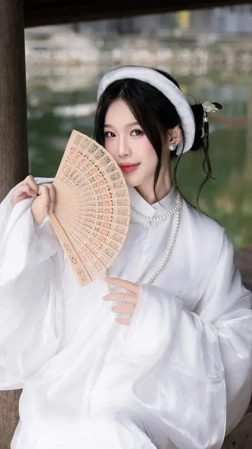 huong dan chup anh ao dai voi non la chuan bai 14
