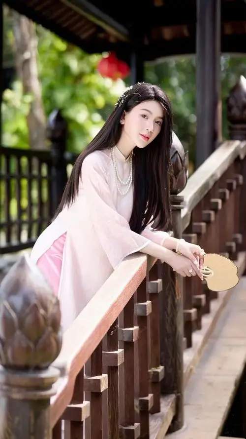 huong dan chup anh ao dai voi non la chuan bai 3