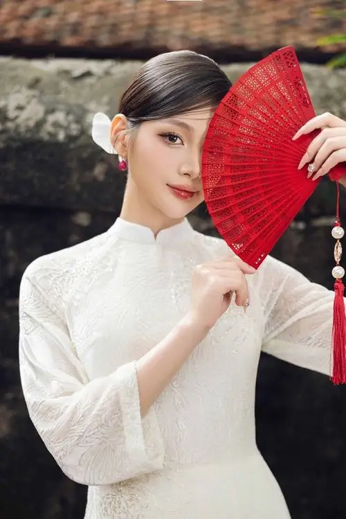 huong dan chup anh ao dai voi non la chuan bai 4
