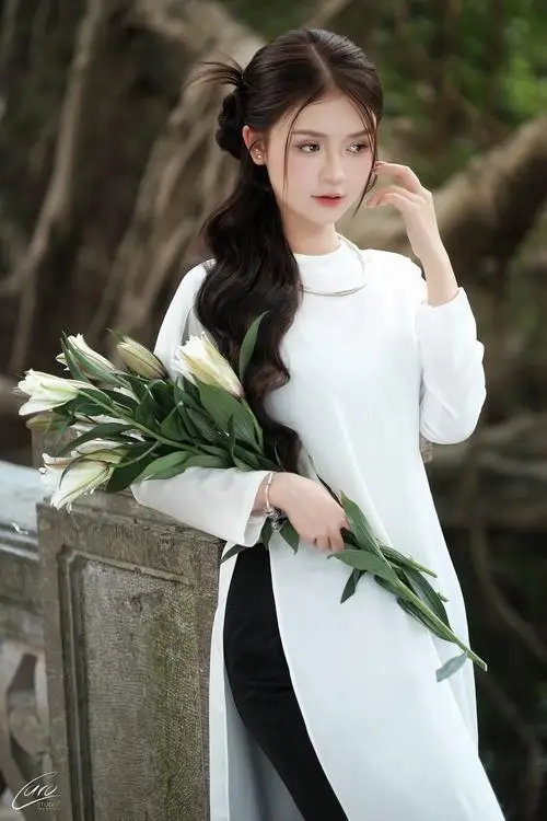 huong dan chup anh ao dai voi non la chuan bai 9