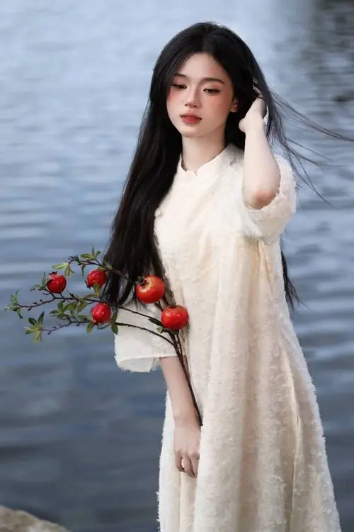 huong dan pose dang ao dai sen thanh lich 5