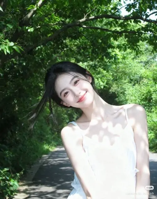 ngam tron bo hinh gai dep cuoi tuoi nhu hoa 11
