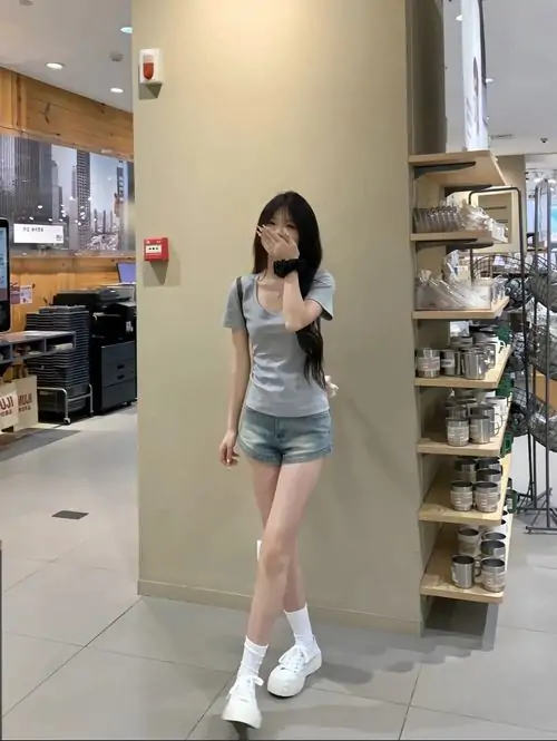 tai anh my nu mac quan jean bo dep cuon hut moi anh nhin 13