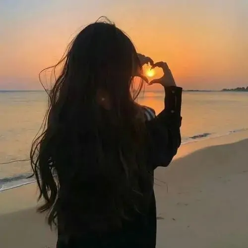 top hinh dai dien nu quay lung bi an va day ca tinh 1