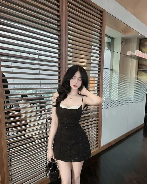 tuyen tap hinh nen hot girl dien dam den ngan cho dien thoai 12