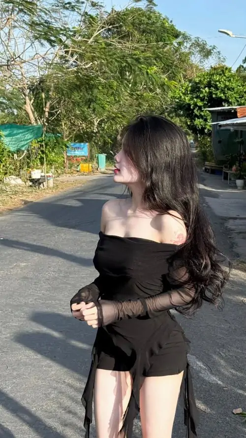 tuyen tap hinh nen hot girl dien dam den ngan cho dien thoai 3