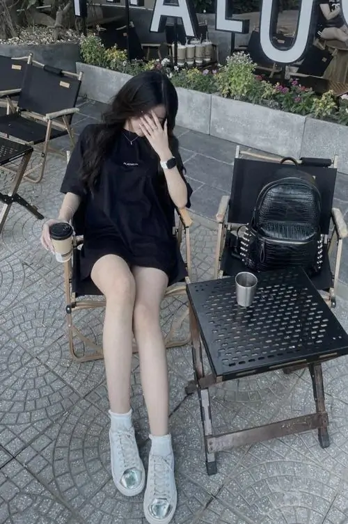 tuyen tap hinh nen hot girl dien dam den ngan cho dien thoai 7