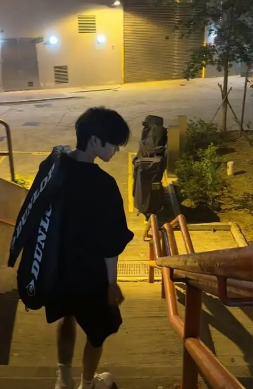 tuyen tap hinh nen nam than giau mat chat cho dien thoai 3